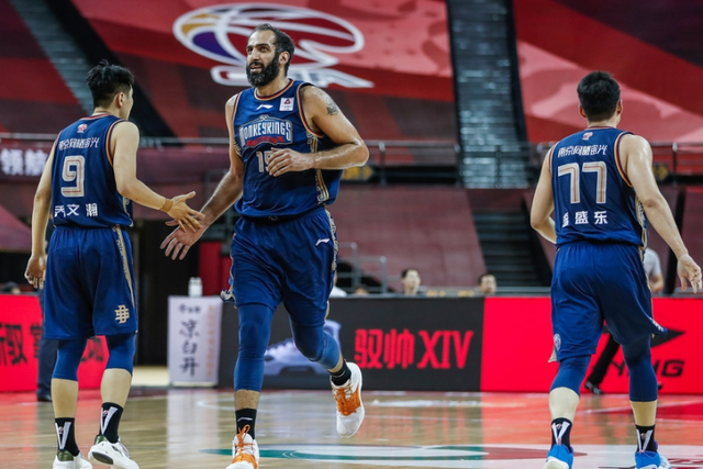 欧超杯赛程吃紧，深圳队关键战复出首秀，球迷炸锅，团队化学反应显著(欧超杯奖金一览表)-yihao.com