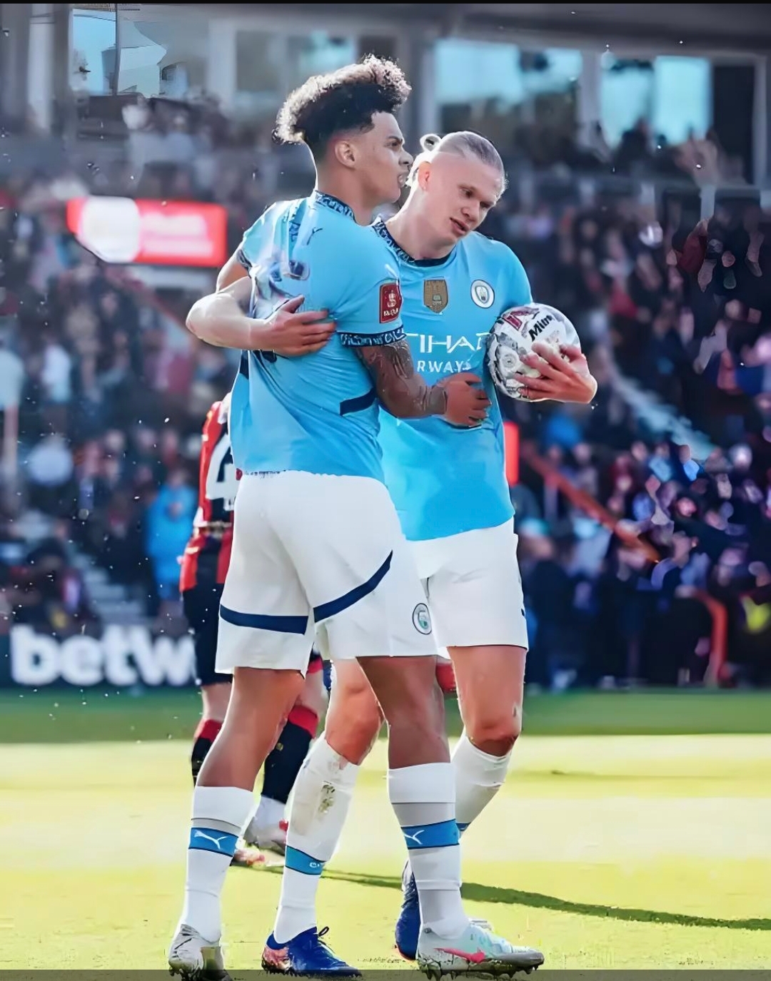 关于意甲关键战走向成谜；曼城回应争议；球迷炸锅；官宣口径保持一致的信息