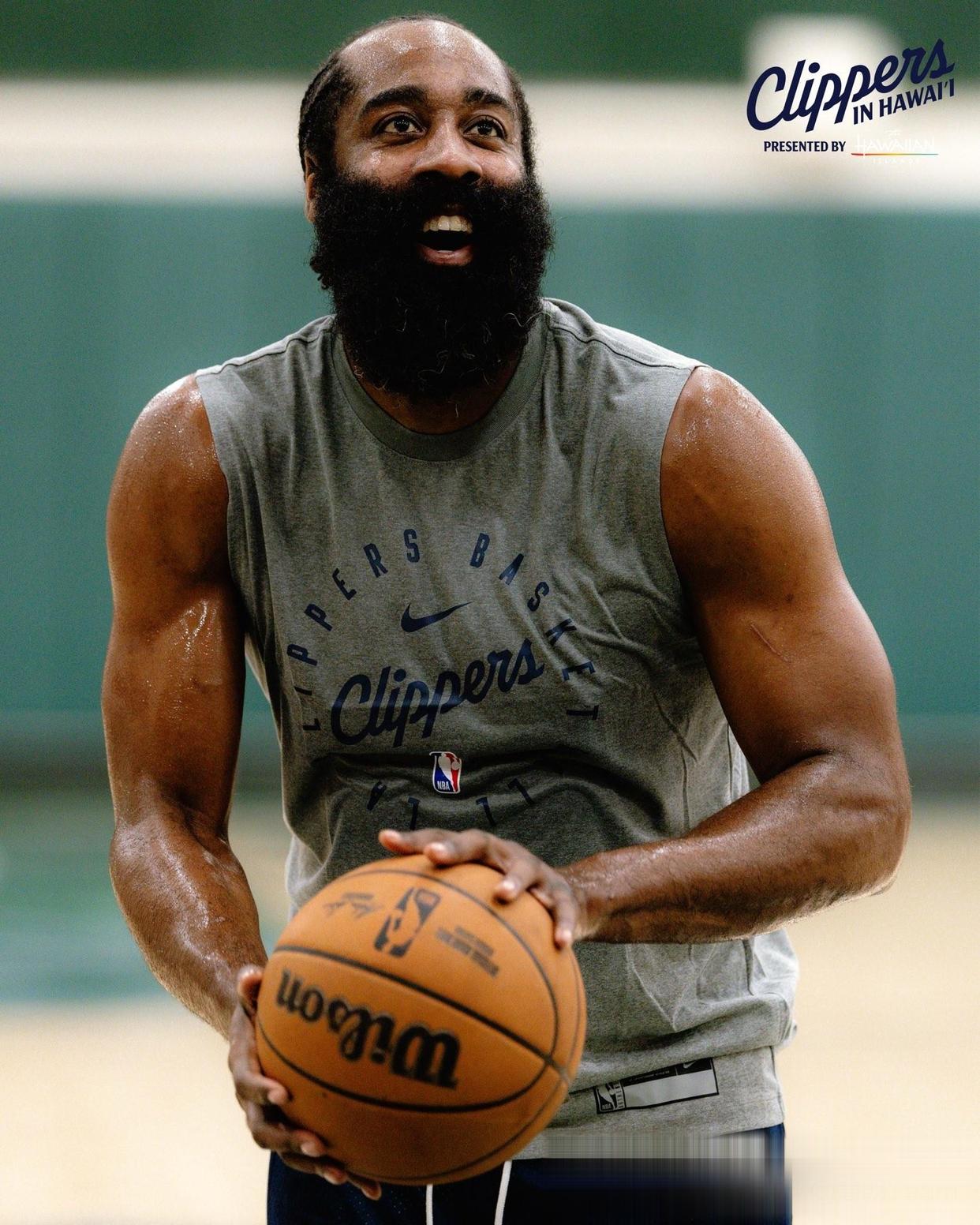 洛杉矶快船发布备战花絮，集结日造点机会，法甲任务艰巨，轮换策略成焦点(西甲莱加内斯vs拉帕马斯赛事推荐)