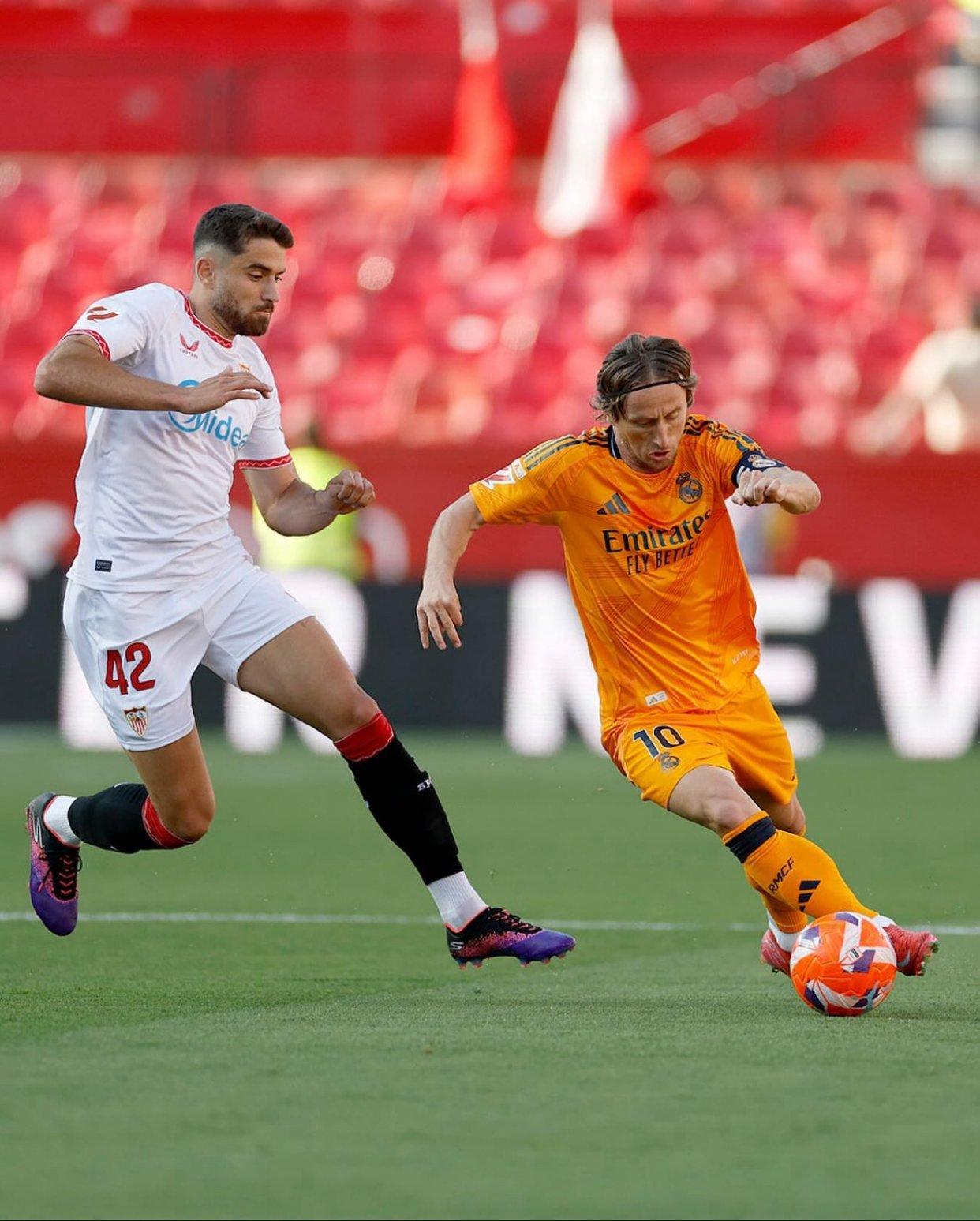 今晚意大利杯传出新动向；塞维利亚单刀错失；管理层表态——气氛紧张；轮换策略成焦点(意大利2024年欧洲杯最新消息)