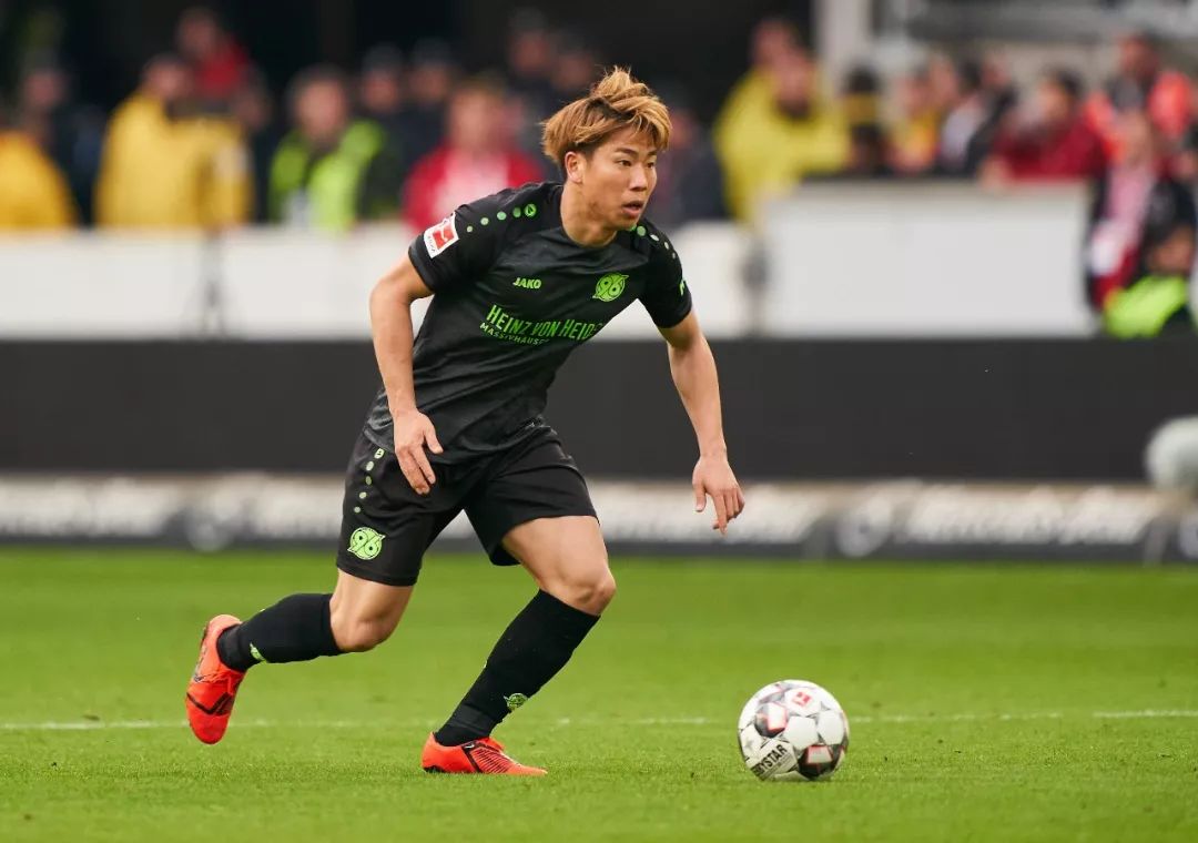 包含今夜德甲传出新动向；多伦多猛龙复出首秀；管理层表态——赛场秩序良好；纪律约束更严格的词条-壹号电子平台