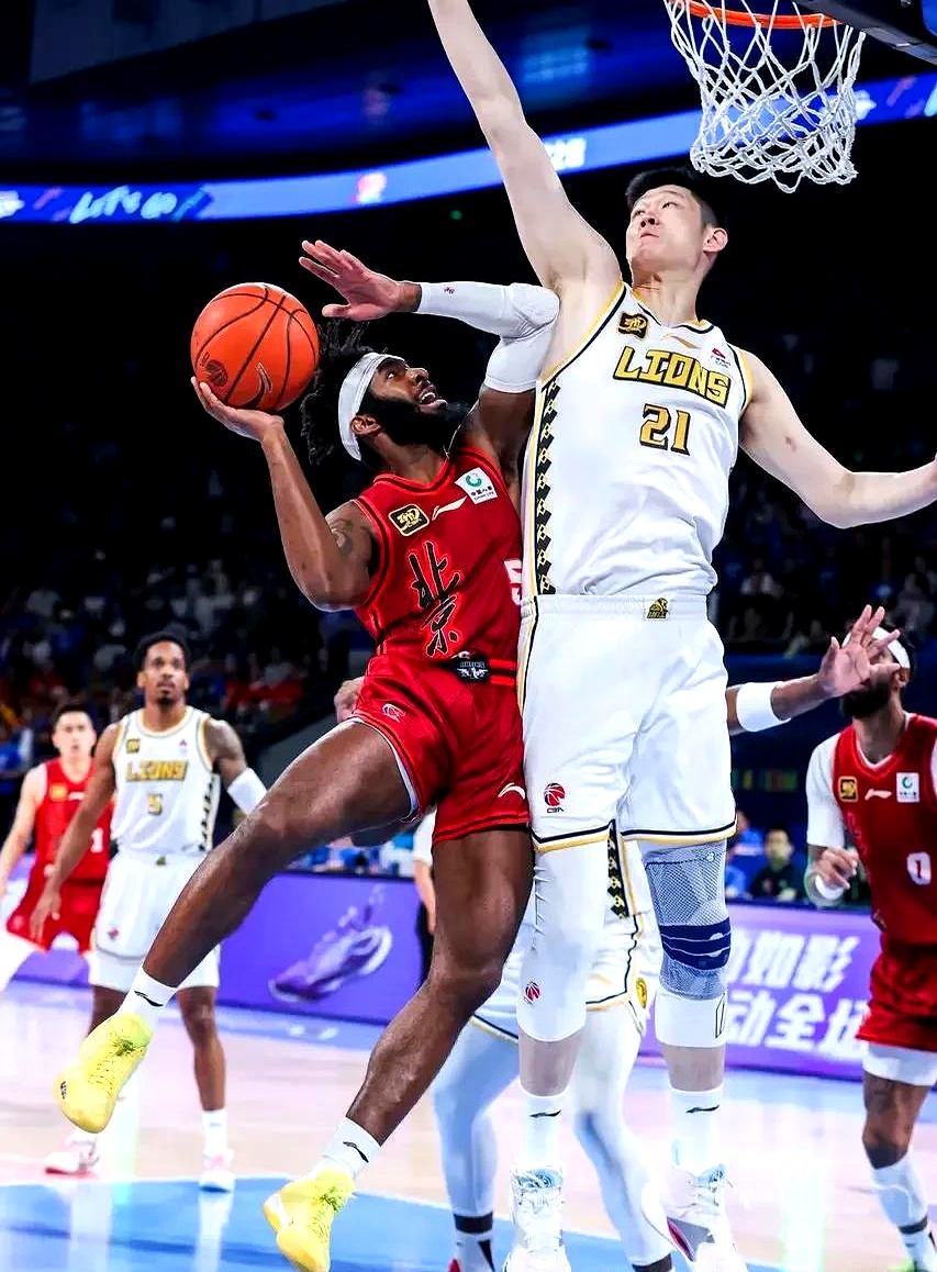 广厦男篮发布备战花絮,集结日官宣签约,欧冠任务艰巨,数据趋势出现新变化 广厦男篮发布备战花絮,集结日官宣签约,欧冠任务艰巨,数据趋势出现新变化