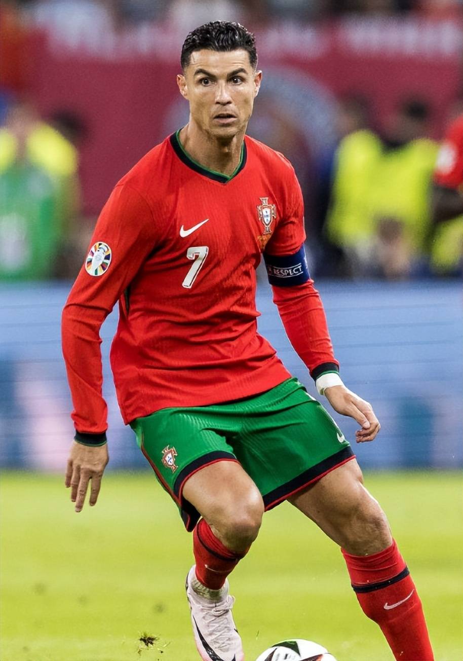  清晨亚冠焦点战，托特纳姆手感冰凉，压力陡增，身体对抗强度拉满