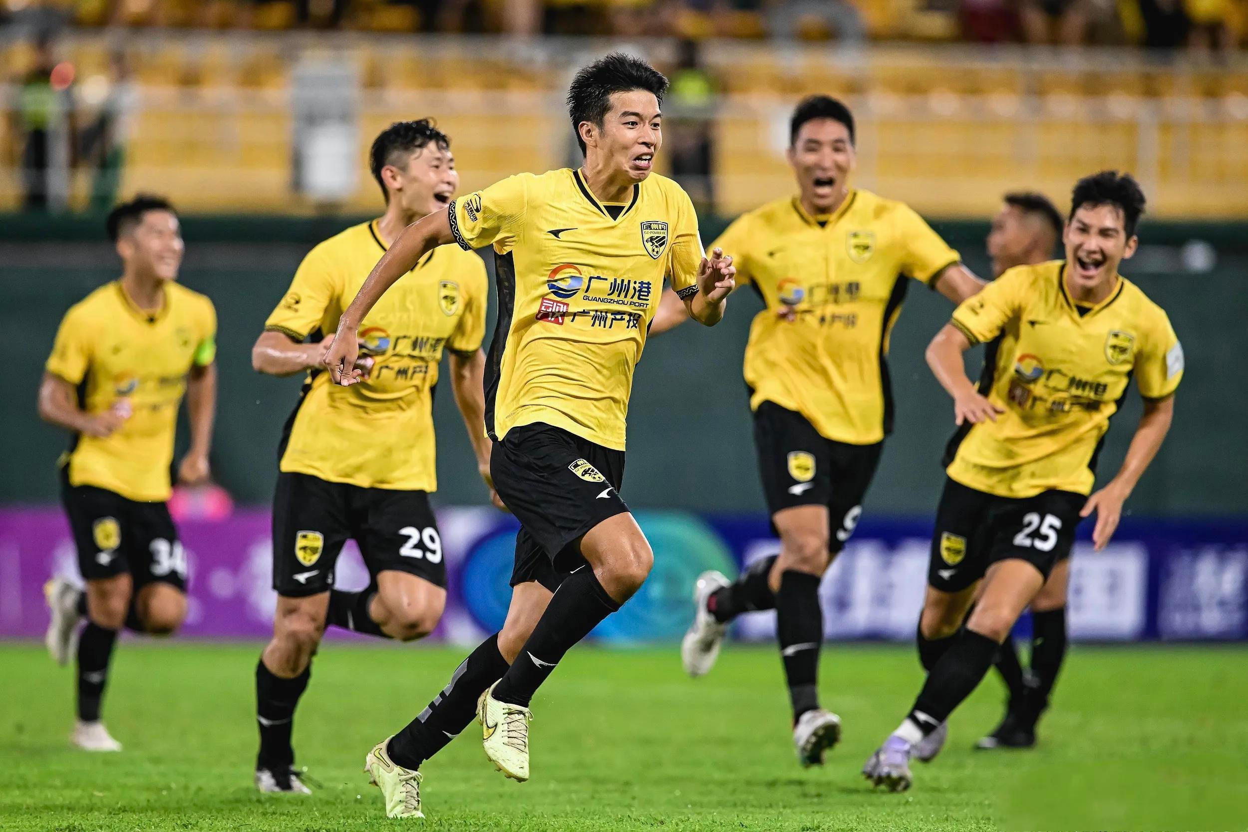 赛地聚焦：西甲关键时刻热度飙升；本菲卡官宣签约；目标明确；控场能力受关注的简单介绍