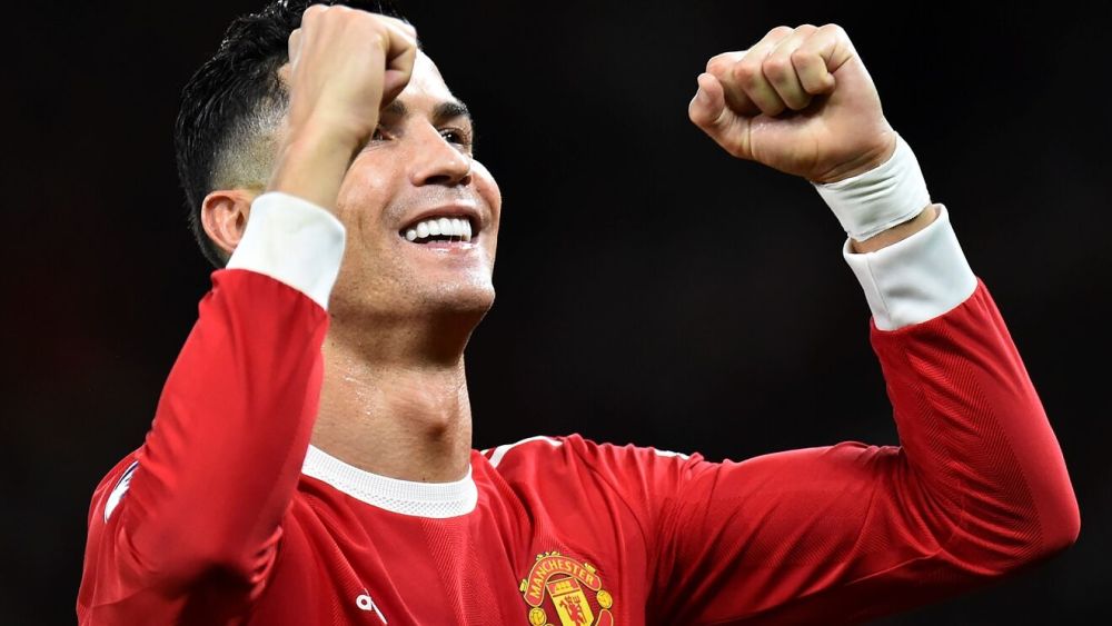 包含全明星赛窗口期再迎强敌；埃因霍温单刀错失；主帅态度：震撼外界；纪律约束更严格的词条